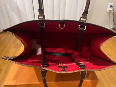louis vuitton on the go size