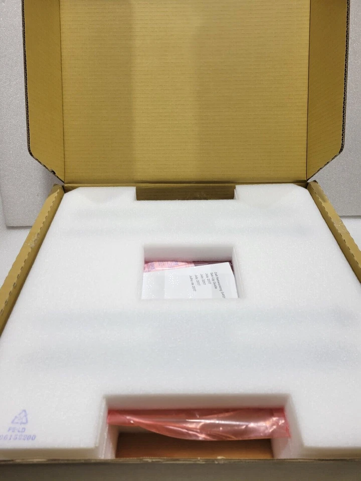 Dell Networking S4128F-ON 28 SFP+ Port 10Gbps Ethernet Switch with 2xPSU OS10 - Image 2 of 4