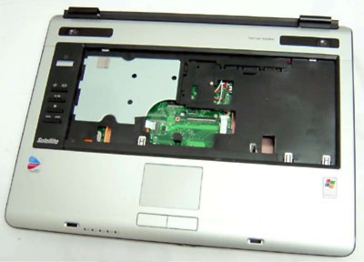 Toshiba Satellite A105-S2712 Motherboard V000068000 Centrino CPU/Case s2717 s361