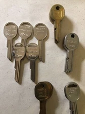 B49 uncut key blanks. 5 keys. Mixed Sets