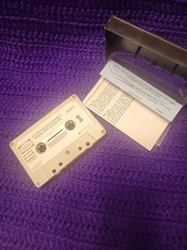 Glenn Miller Cassette Volume 2 Moonlight Serenade - Picture 2 of 3