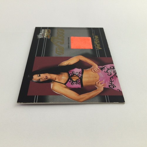 2003 Fleer WWE Divine Divas w/Love Clothing Victoria Event Worn Rookie RC - Picture 9 of 10