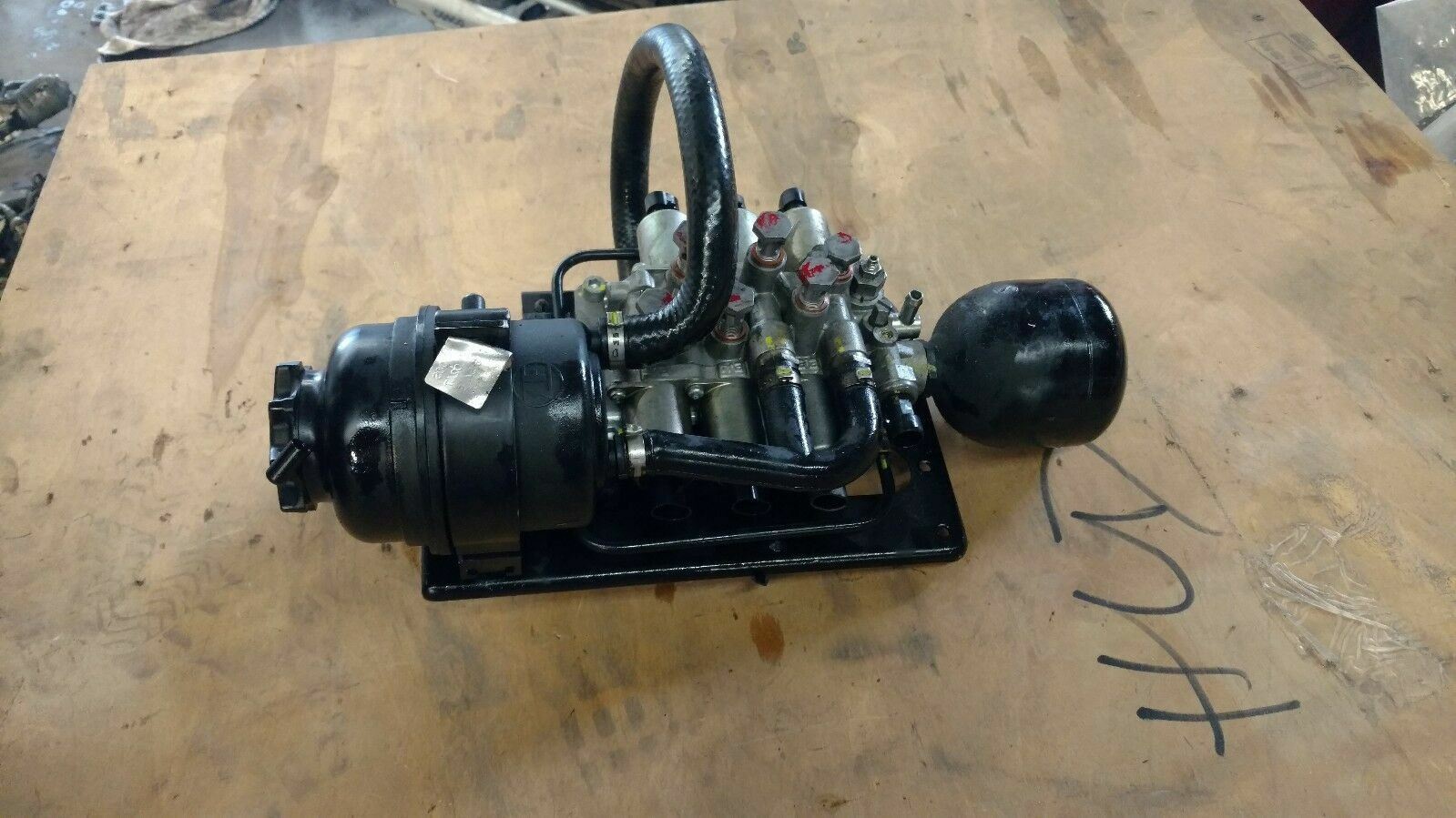 LAMBORGHINI GALLARDO MURCIELAGO TRANSMISSION HYDRAULIC VALVE UNIT OEM 086325181C