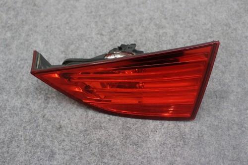 BMW X1 E84 Rückleuchte 2990114 Schlussleuchte Heckklappe rechts Rücklicht