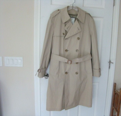 London Fog Vintage Trench Coat Mens 40R Tan Double Breasted Removable Liner