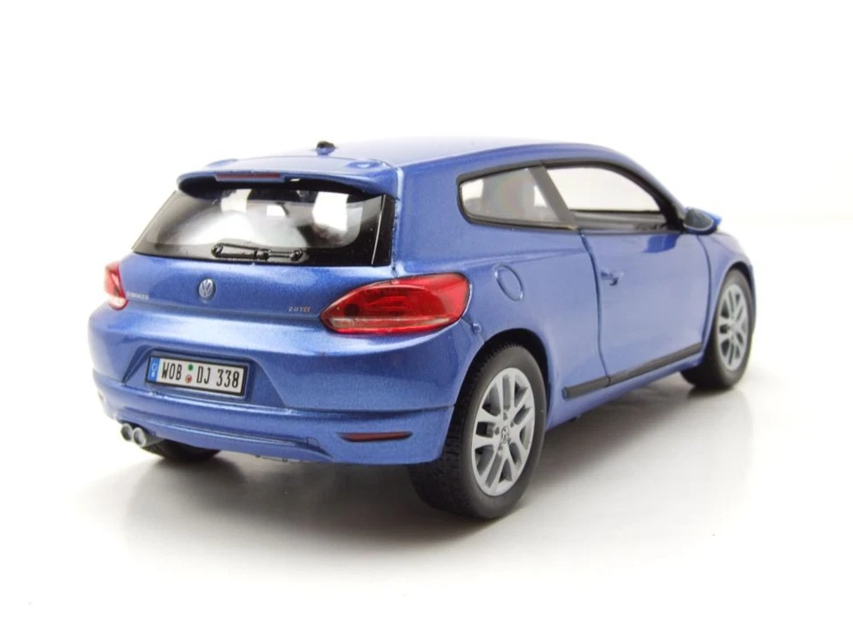 VW Scirocco 3 2009 Blu Metallizzato Modellino 1:24 Welly - Immagine 2 di 4