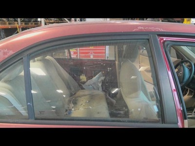 (LOCAL PICKUP ONLY) Passenger Rear Door Glass Sedan Without Hybrid Fits 01-05 CI