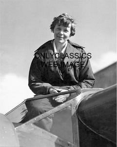 YOUNG PILOT AMELIA EARHART AVIATRIX COCKPIT 8X10 PHOTO AIRPLANE AVIATION PIONEER