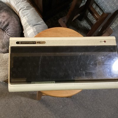 Commodore VIC-20 Vintage Home Computer - Parts and Repair Only