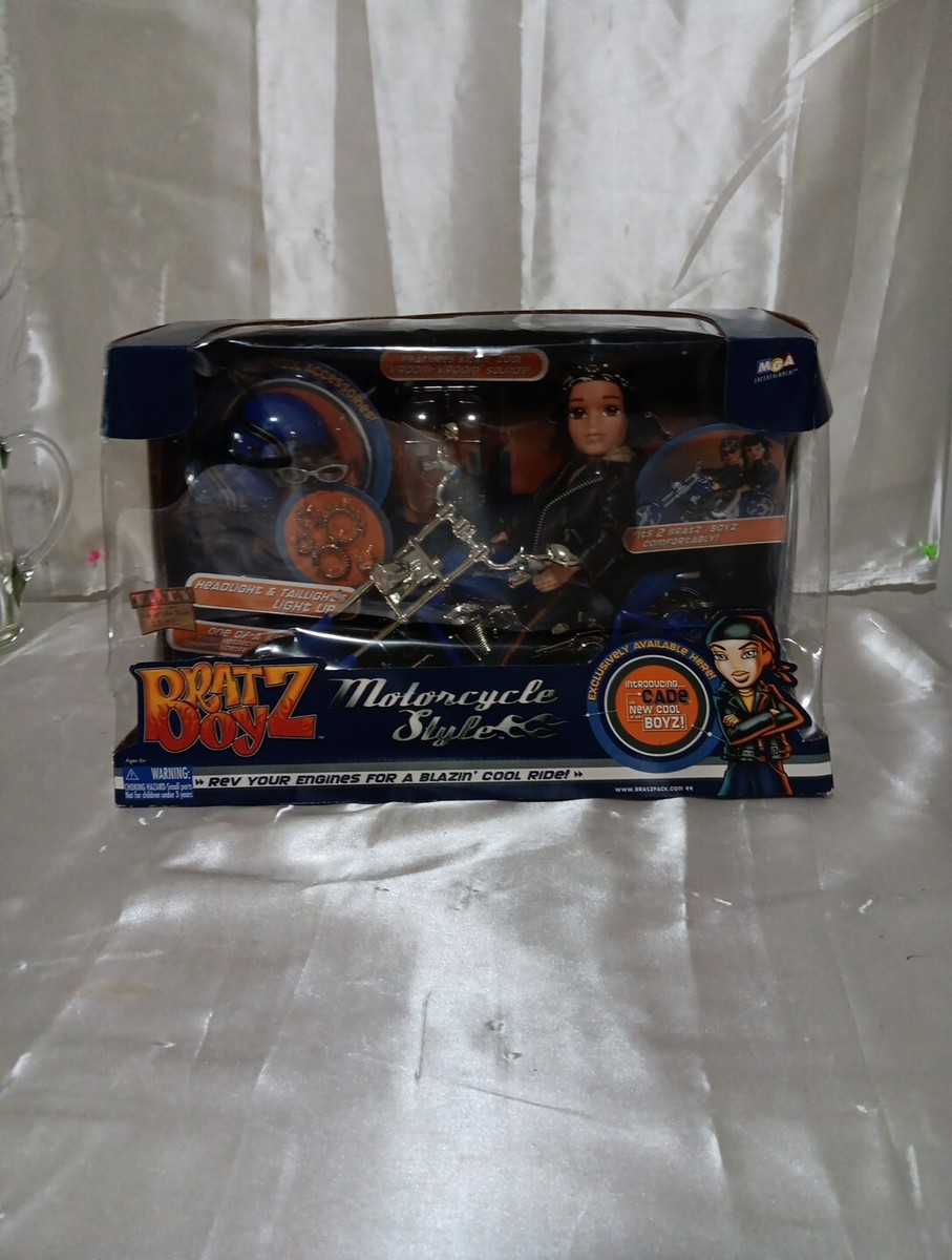 Vtg. 2003 Bratz Motorcycle Style Introducing Cade w/ Girl Doll
