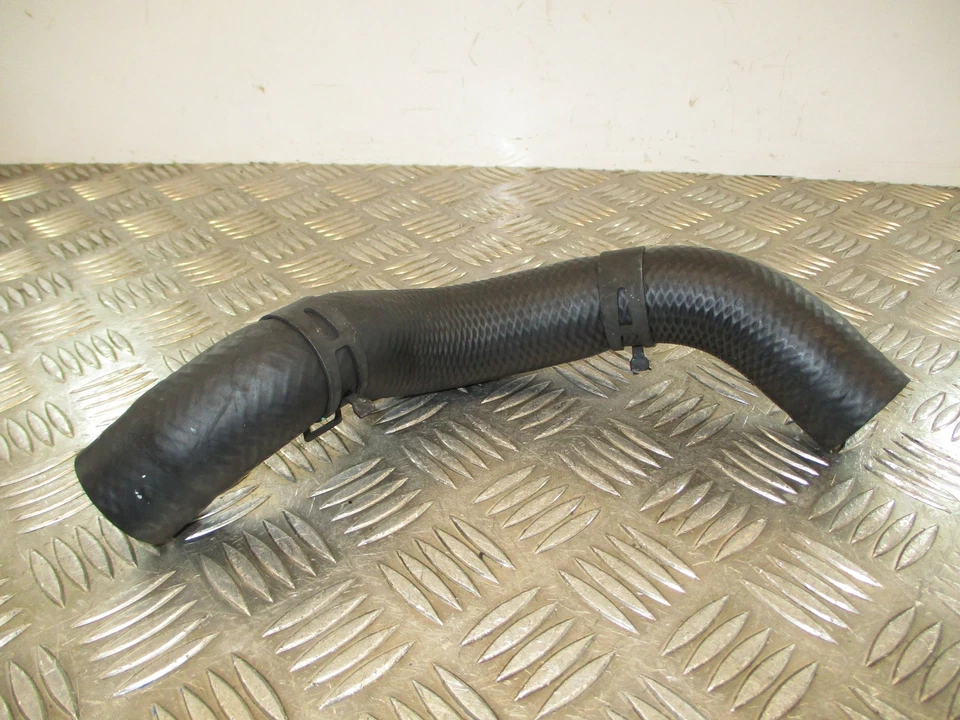 Mitsubishi L200 2016 2,4 DI-D 4x4 4N15. Tubo refrigerante de agua 48K Foto 2 de 4