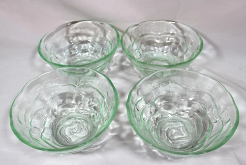 Depression Glass Bowls Green Vintage Small Set Of 4 Used good Condition
