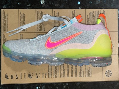 volt hyper pink vapormax