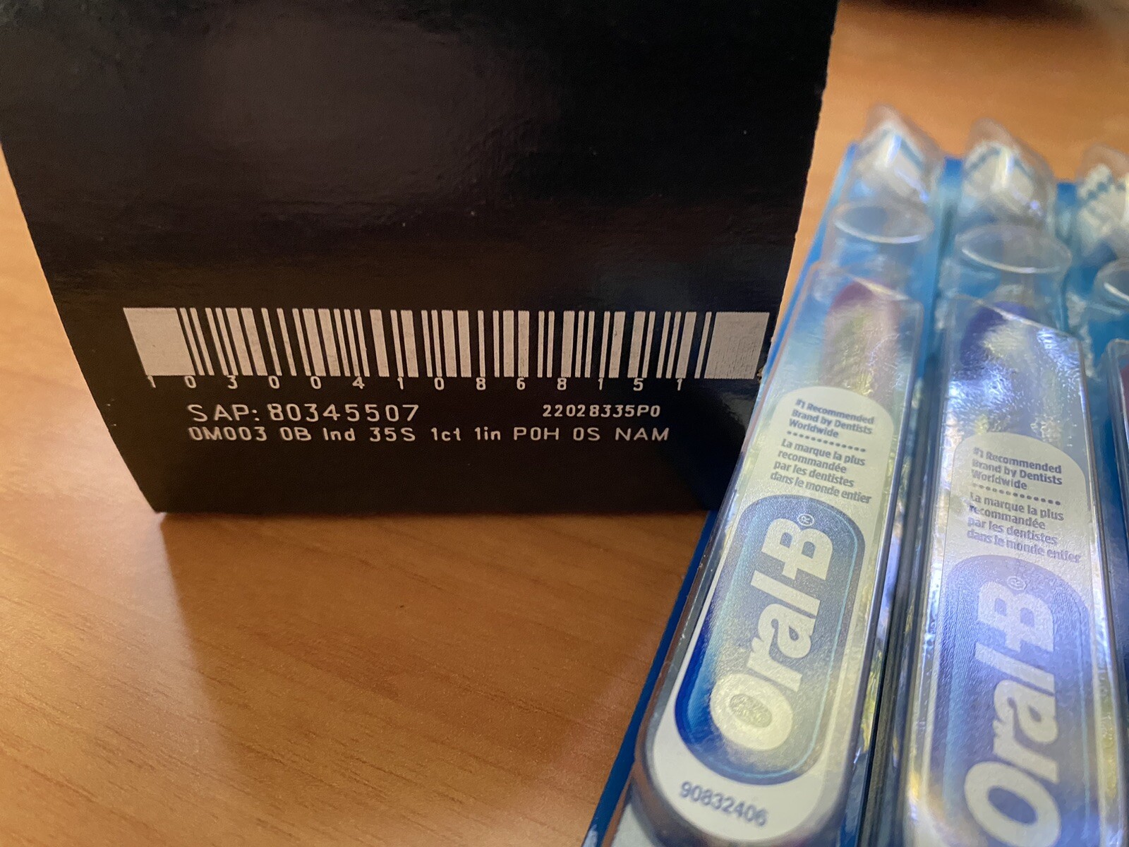 12 Pack Oral-B Indicator 35sft Soft Adult Manual Toothbrushes ...