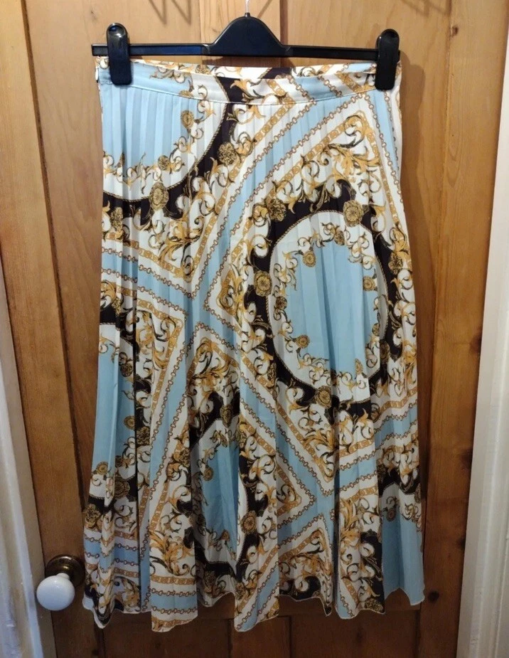 WOMEN'S BLUE CHAIN PRINT SKIRT SIZE 12 MIDI F&F PLEATED SUMMER HOLIDAY - Image 4 of 4
