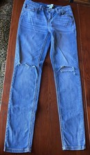 Refuge Women's Skinny Jeans Medium Wash Distressed Raw Hem Size 4 29" W/30" L