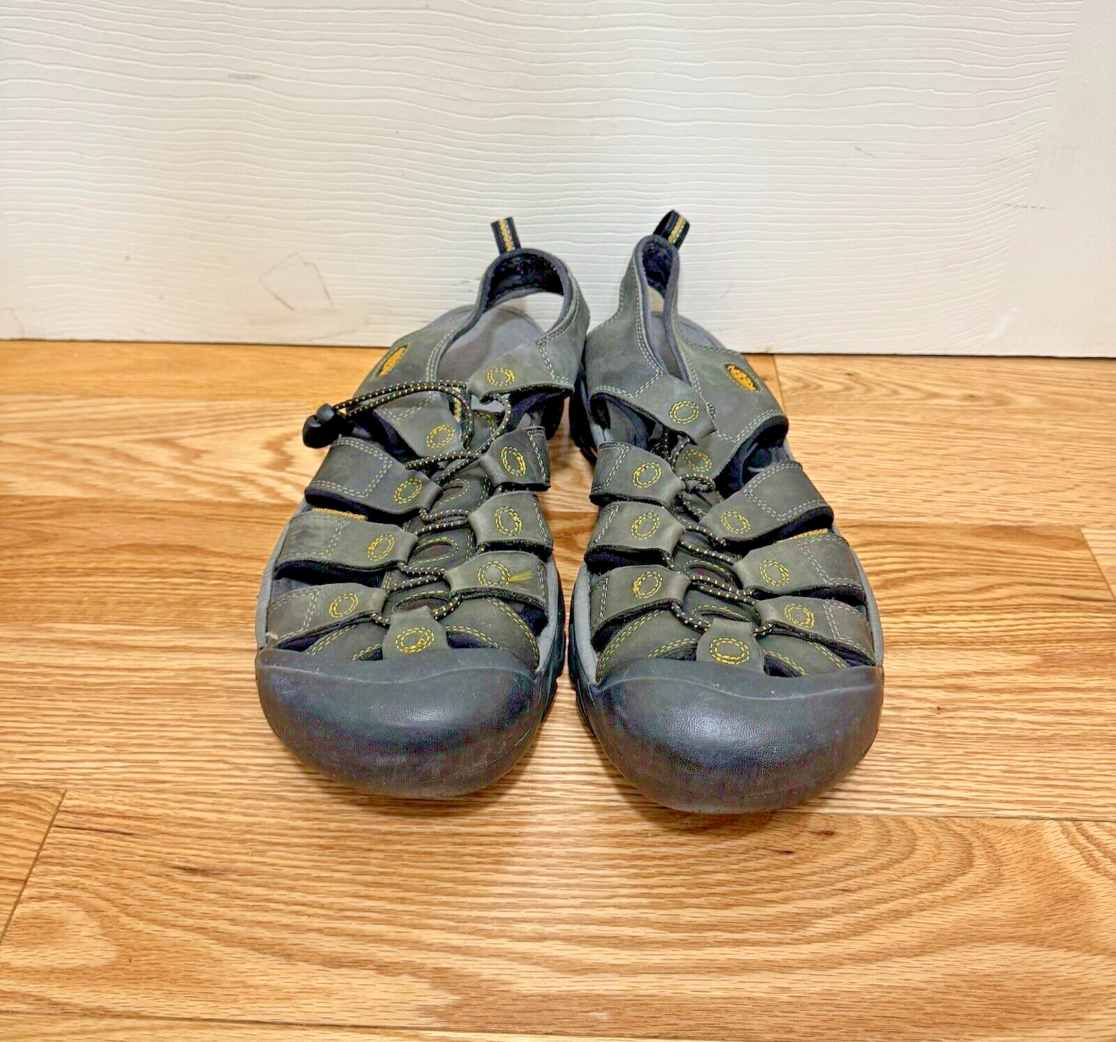 Sandali ibridi Keen Newport H2 da uomo taglia 13 verdi impermeabili per escursionisti acquatici