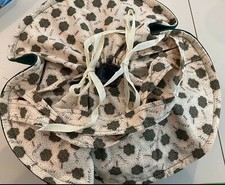 HANDMADE CASSEROLE COVER INSULATED TOTE -17" DIAMETER - APPLE TREES