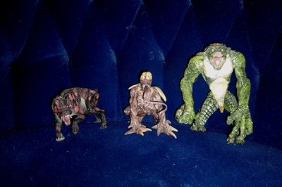 Resident Evil Veronica Palisades Lot Biohazard Toy Figure Set: Licker Hunter Dog