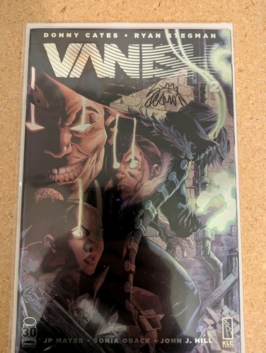 VANISH 2 NM COVER A - DONNY CATES -RYAN STEGMAN BILD COMICS signiert mit Echtheitszertifikat - Bild 1 von 2