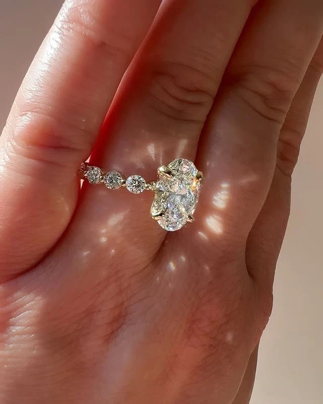 Excellent Oval Cut Lab Grown Diamond Wedding Ring Solid 14K Yellow Gold 6.00 Ct