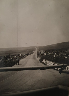 Isle of Man TT Motorradrennen 2''x3'' Amateurfoto. Creg Ny Baa Ansicht 1951