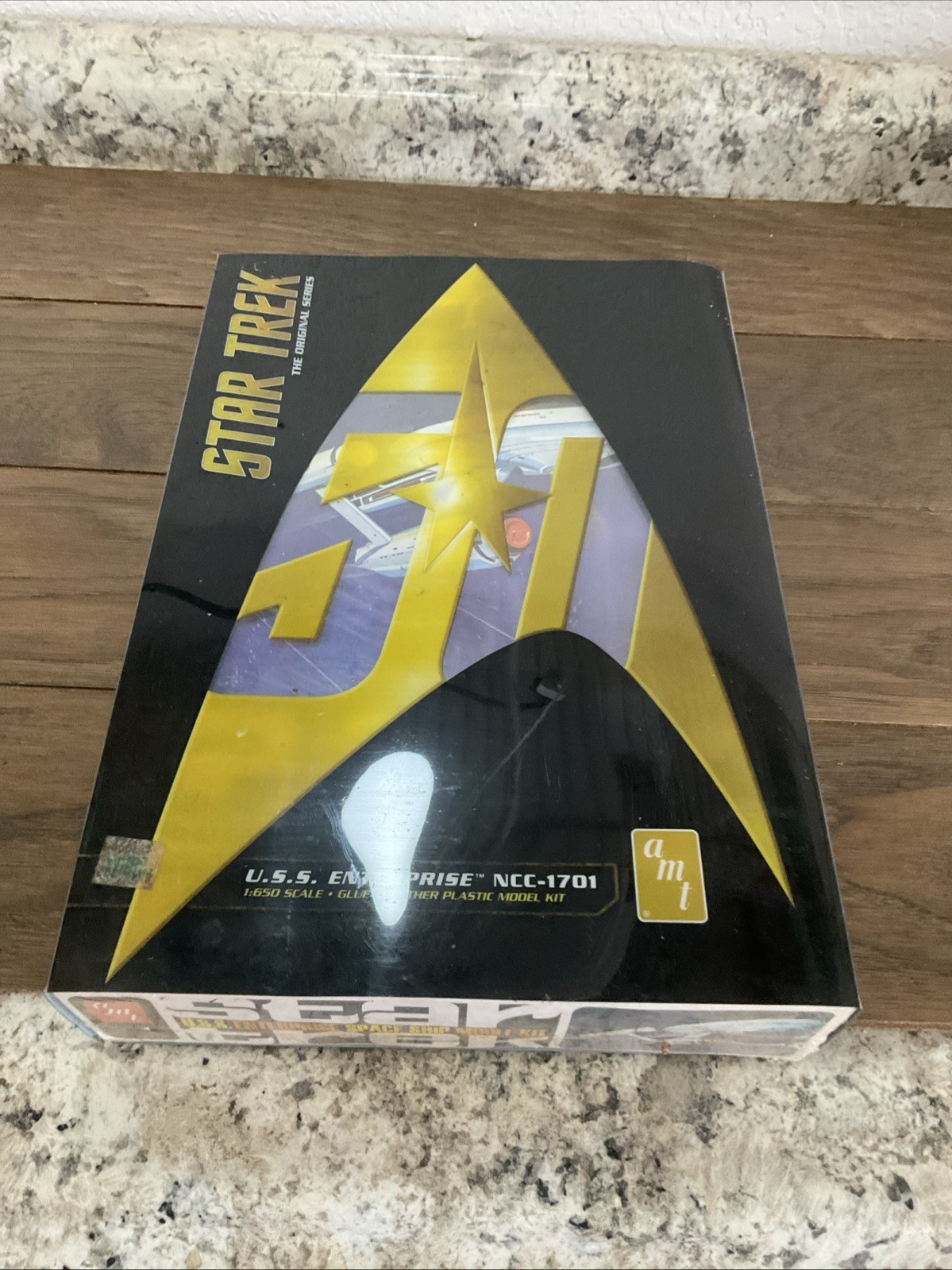 2016 AMT 1/650 STAR TREK U.S.S. Enterprise 50th Anniversary 