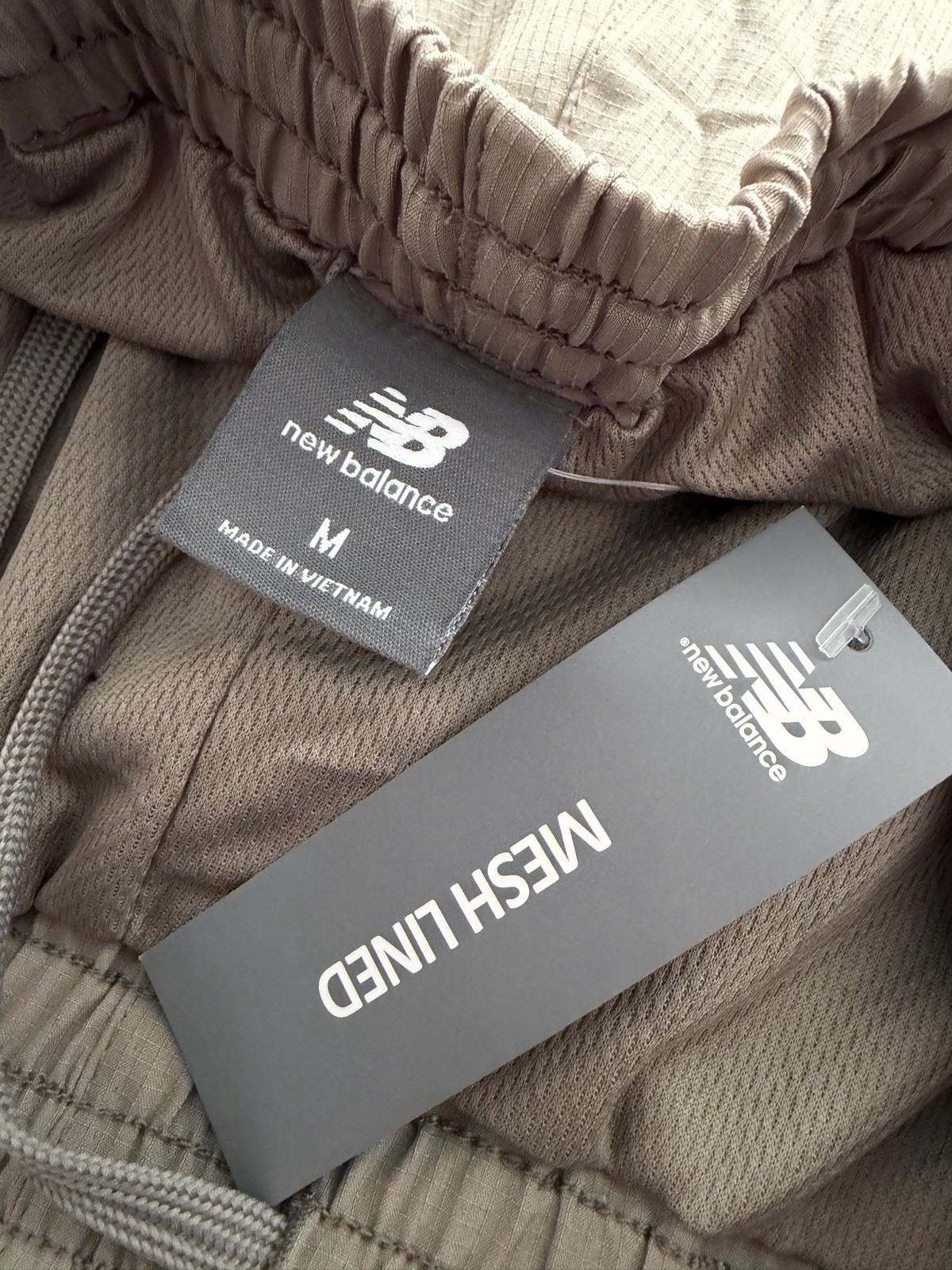 New Balance Men's All Motion Stretch Mesh Lined Track Pants Joggers Size M NWT thumbnail 3