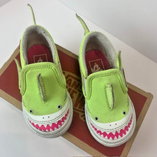 Vans Kids Slip On Sneakers Shark Green / Pink / Unisex Size 6