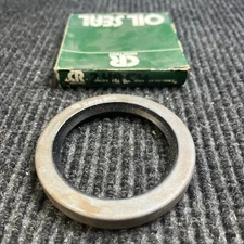 🔥🔥🔥CR Chicago Rawhide OIL SEAL 24954 (2.50x3.371x0.375) Free Shipping