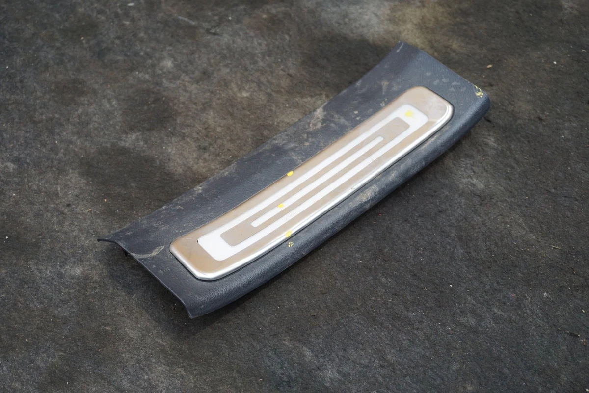 Rear Left Door Sill Scuff Plate Trim A4636803902 Mercedes G-class 