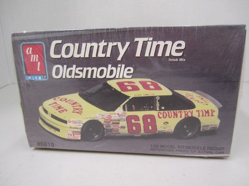 Country Time Oldsmobile Model Kit - 1991 AMT/Ertl - 1/25 Scale - #6819 - New - Picture 8 of 8