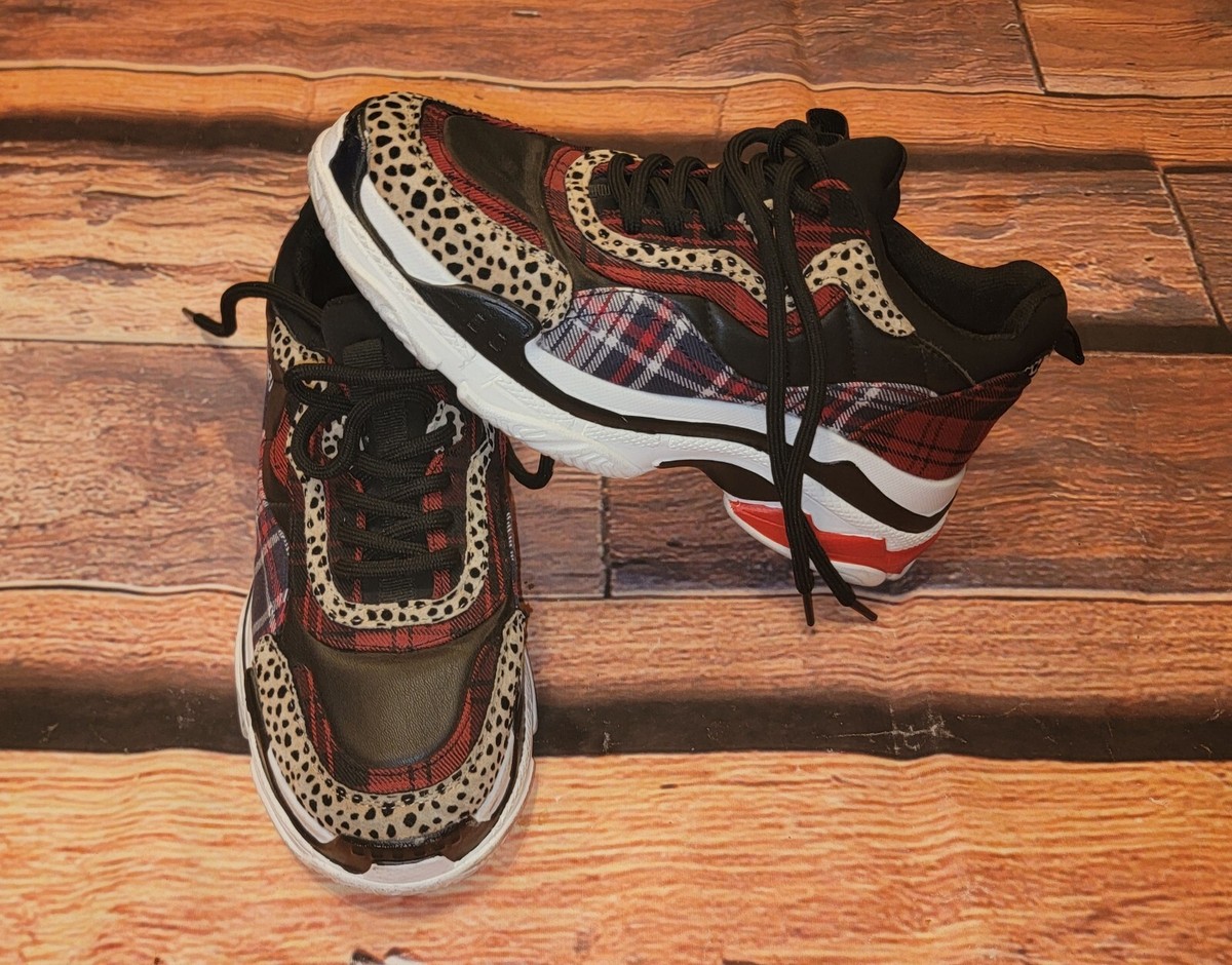 Jessica Simpson Women's Speedey Metallic Embellished Retro