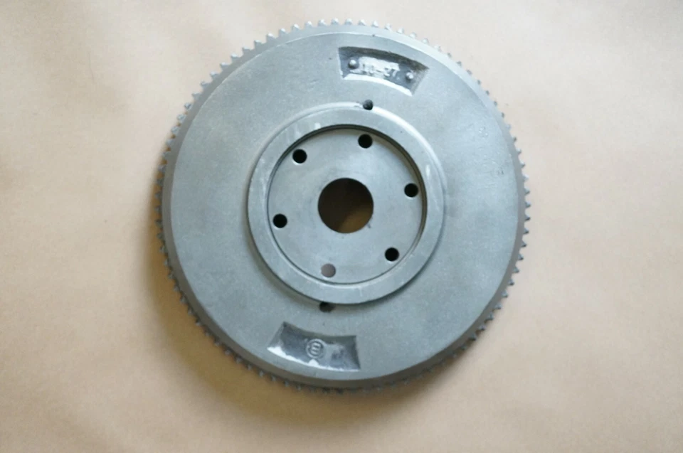 Motor de tractor MH Massey Harris Pacer 16 Continental Y91 volante Y-91  Foto 4 de 4