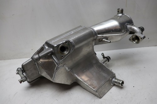 McLaren MP4 12C Spider 2013 Engine Oil Reservoir Tank 11F1178CP.01 J180 - 第 4/7 張圖片