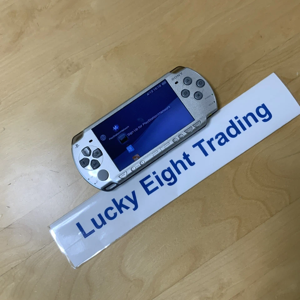 PSP 2000 Crisis Core FF VII Limited Console Charger Box [BOX] - Image 4 of 4