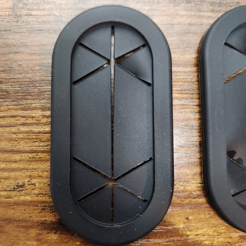 Œillets caoutchouc Corsair Obsidienne 750D - Photo 3/7