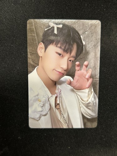 ATEEZ SAN GOLDEN HOUR PHOTOCARD HELLO82 EXCLUSIVE BOW VERSION US SELLER - Picture 1 of 2
