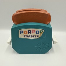 VINTAGE POP POP TOASTER PLAY PRETEND CHILD'S PLASTIC TOY W/TOAST