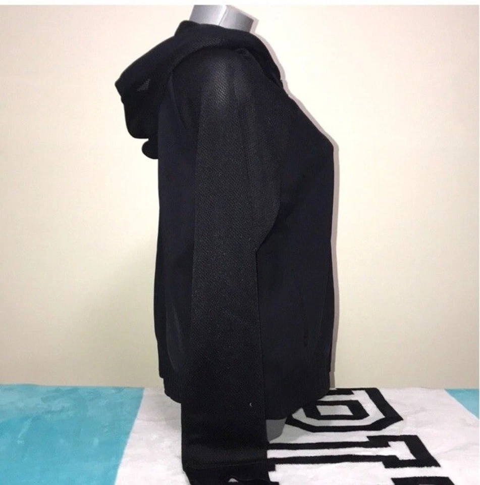 Jaqueta com capuz Victoria’s Secret Sport preta com zíper completo. Tamanho grande. Varejo US$ 110. Novo com etiquetas - Imagem 3 de 4