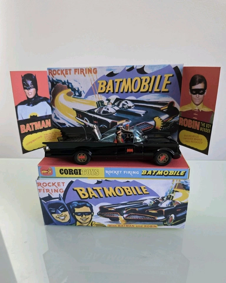 CORGI 267 BATMAN  DISPLAY STAND  ( MODEL CAR NOT INCLUDED) - Image 2 of 4