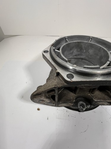 4L60E: Chevy Truck 4x4 Transfer Case Adapter Assembly #15724744 OEM - Picture 3 of 13