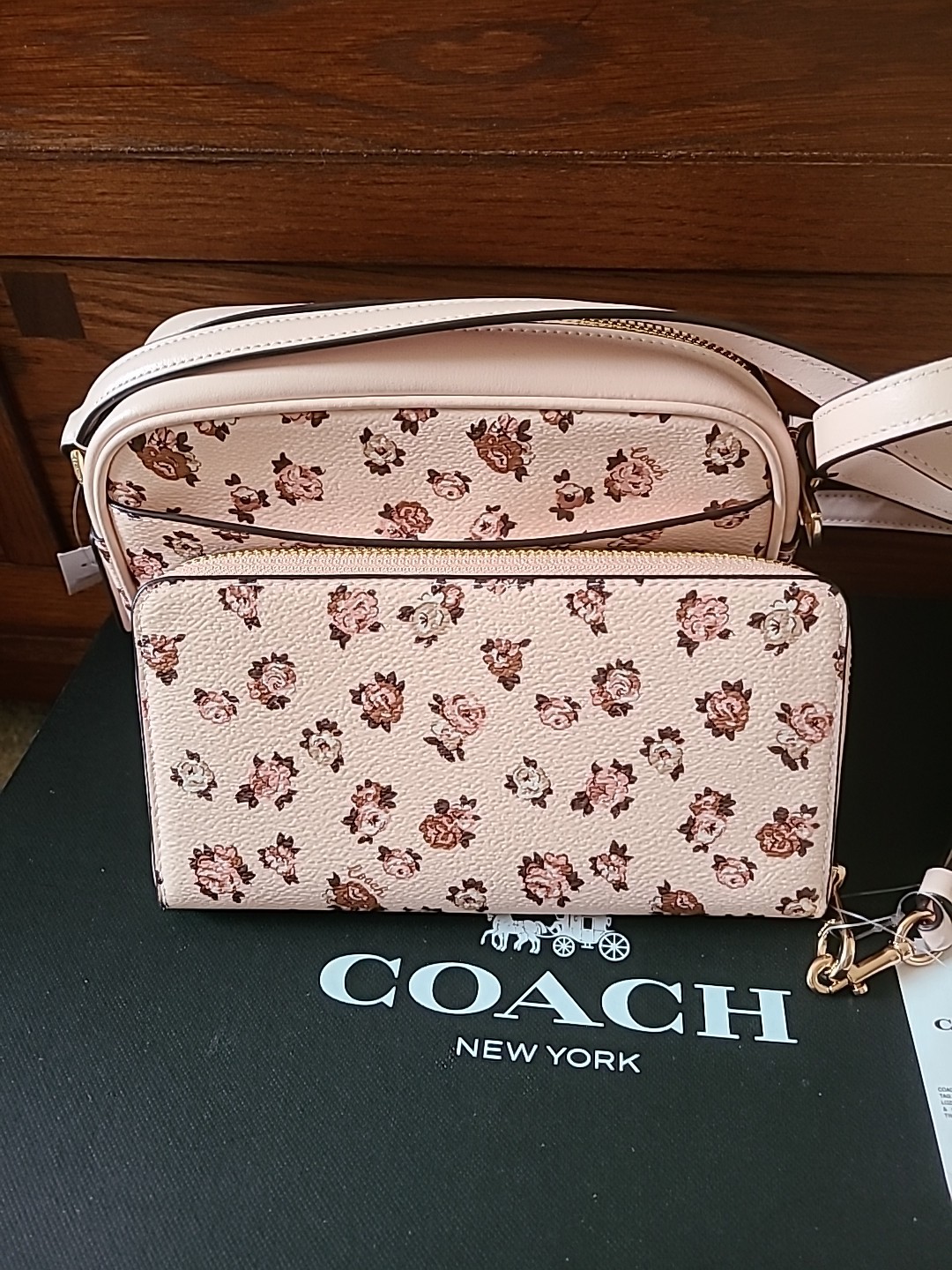 Coach Women's Mini Jamie Top Zip Camera Crossbody Bag with Rose Print and Wallet image 2