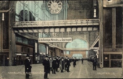 Ak Hamburg Mitte St. Georg, Hauptbahnhof, Haupthalle, Uhr - 4605081