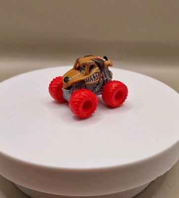 2024 Monster Jam Mini Series 13 Monster Mutt Brown Monstertruck Spin Master BKT
