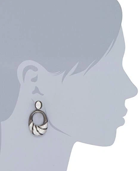 Pendientes colgantes Kenneth Jane Lane circonita cúbica enchapados en rodio negro cepillado CTTW #65 Foto 3 de 4