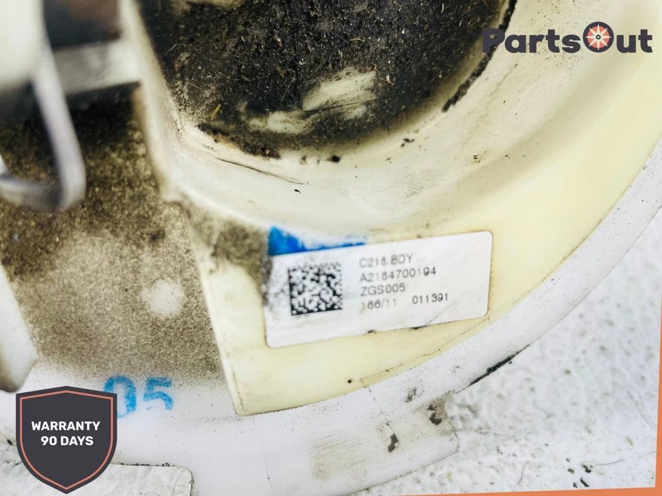 W218 Mercedes C CLS E GLK350 2012-2018 bomba de combustible unidad de envío sensor de nivel OEM Foto 4 de 4