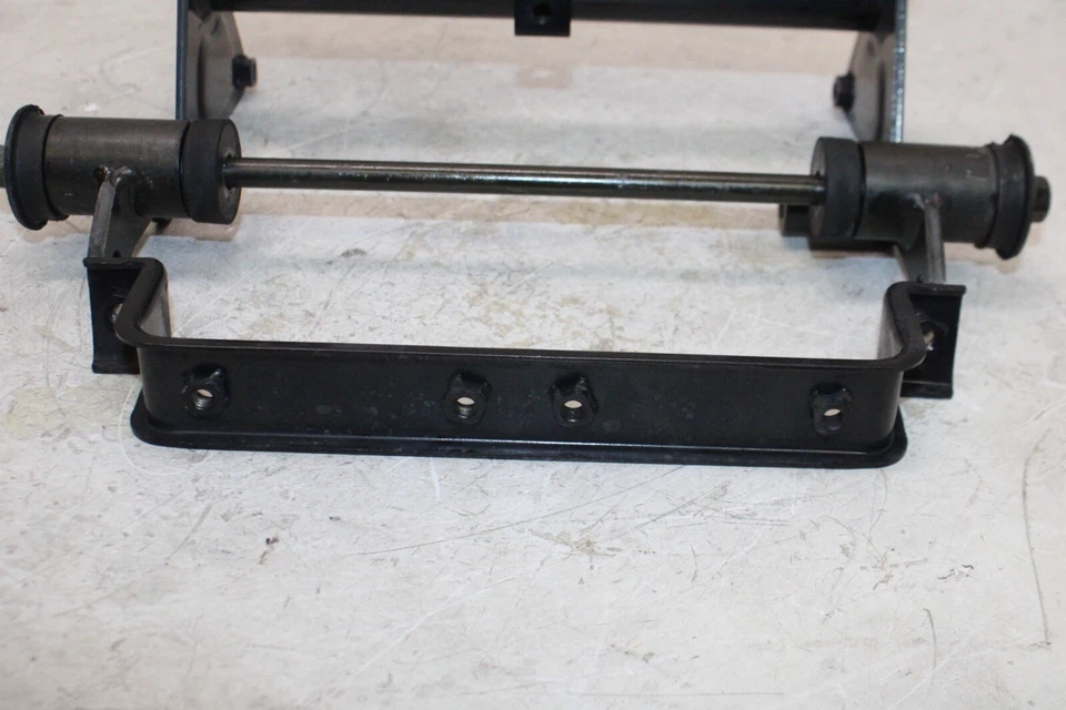 Kawasaki Vulcan 1500 VN1500E 2004 clásico OEM motor montaje soportes de estancia Foto 3 de 4