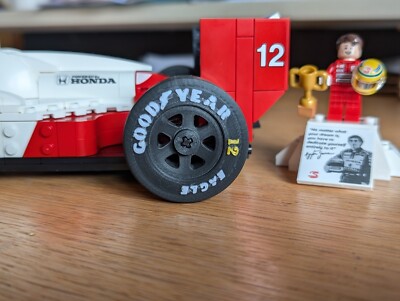 Lego 10330 McLaren & Senna realistic wheels - LEGO Icons. You will get 1x4 set