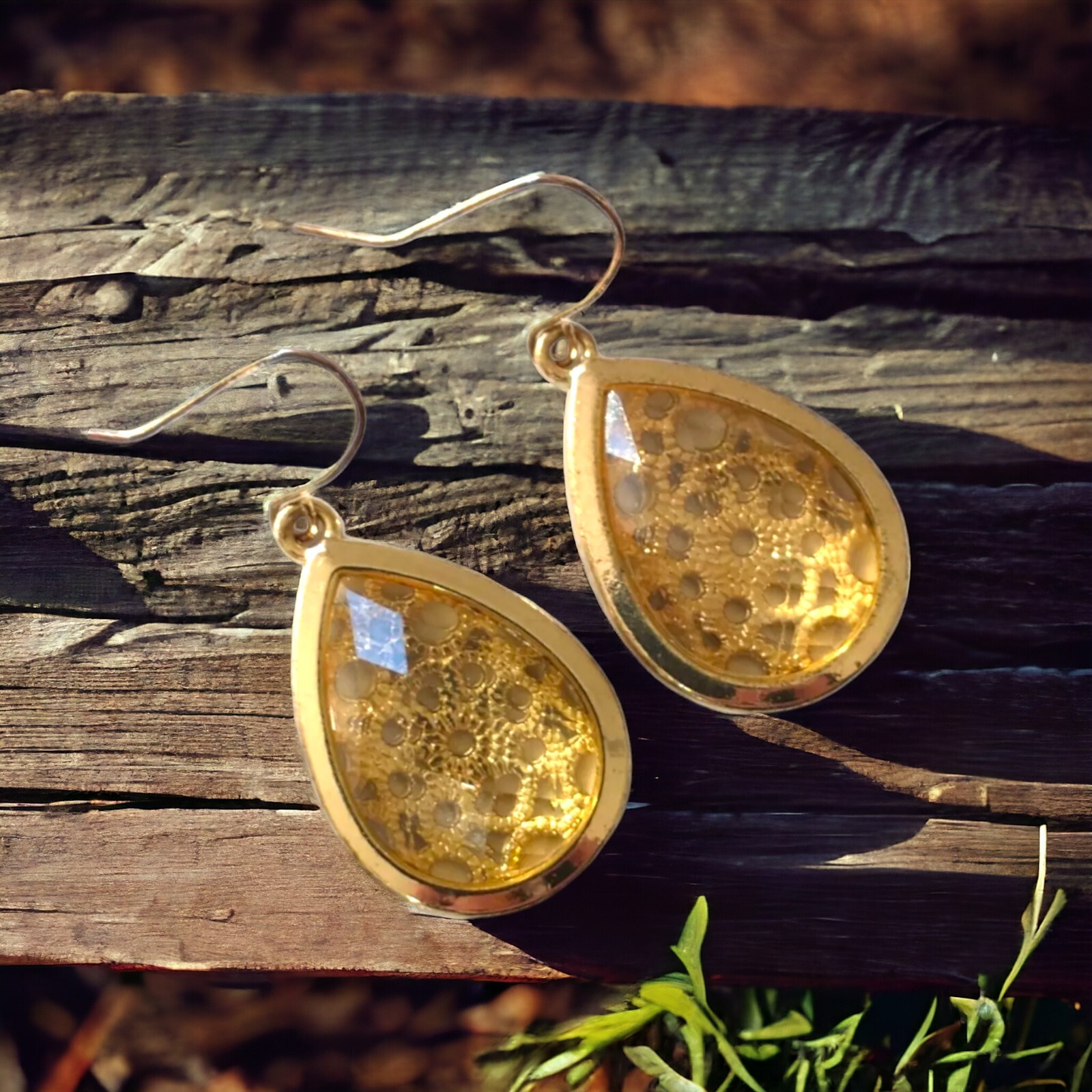 Translucent Filigree Dangle Earrings Acrylic Over… - image 12